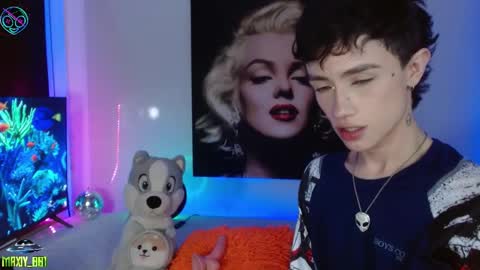Snapshot of maxiy_001 chatting on March 6, 2025, 1:03 pm Max online show from March 6, 2025, 1:03 pm