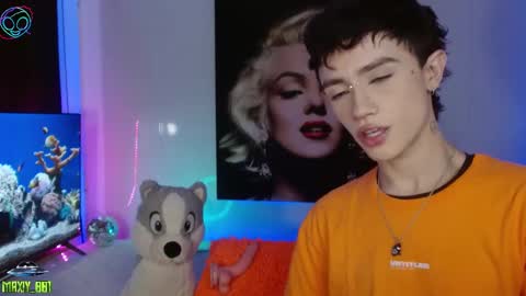 Snapshot of maxiy_001 chatting on March 10, 2025, 5:22 am Max online show from March 10, 2025, 5:22 am