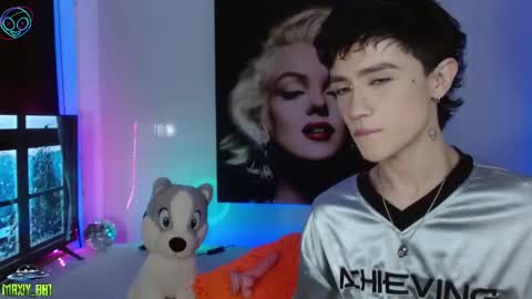 Snapshot of maxiy_001 chatting on March 11, 2025, 5:05 am Max online show from March 11, 2025, 5:05 am