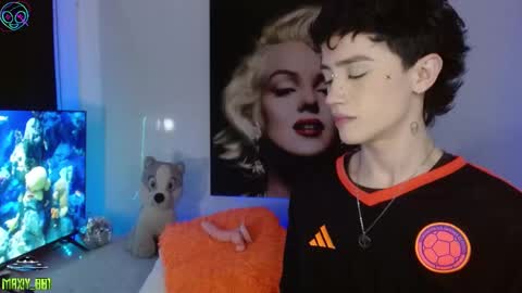 Snapshot of maxiy_001 chatting on September 10, 2025, 4:23 am Max online show from September 10, 2025, 4:23 am