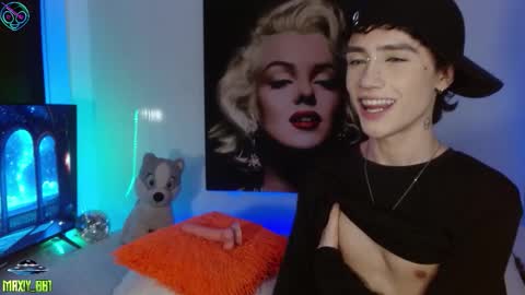 Snapshot of maxiy_001 chatting on September 20, 2025, 3:40 am Max online show from September 20, 2025, 3:40 am