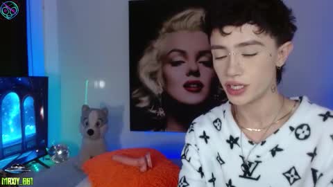 Snapshot of maxiy_001 chatting on September 30, 2025, 3:22 am Max online show from September 30, 2025, 3:22 am