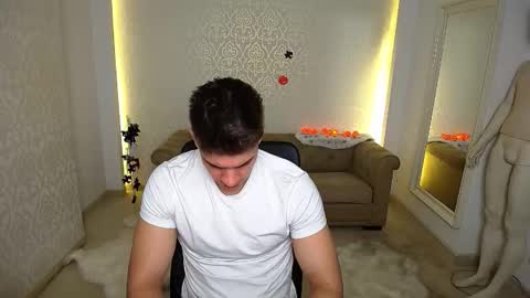 Snapshot of maxkaiden chatting on October 21, 2025, 4:46 am MaxKaiden online show from October 21, 2025, 4:46 am