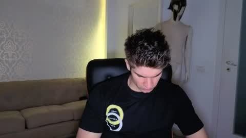 MaxKaiden online show from June 11, 2026, 4:21 am