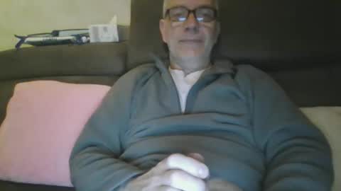 maxou569 online show from March 6, 2025, 7:47 am