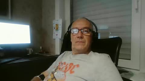 maxou569 online show from October 20, 2025, 7:20 am