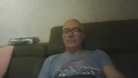 maxou569 online show from November 2, 2025, 6:27 am