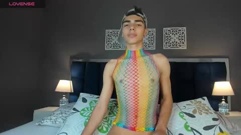 Max Owen  online show from January 12, 2025, 5:01 pm