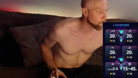 MaxRouger online show from November 16, 2025, 12:55 pm