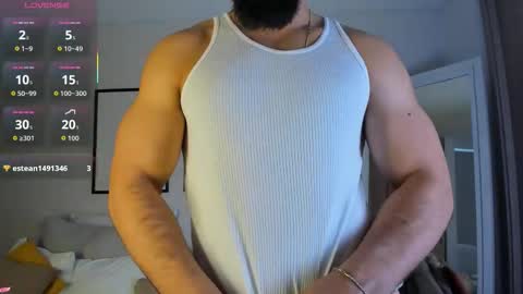 Snapshot of maxstrong01 chatting on November 21, 2025, 4:49 pm Max online show from November 21, 2025, 4:49 pm