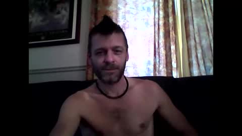 MaxTheWolf online show from October 6, 2025, 7:55 pm
