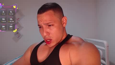 Snapshot of maxwel949813 chatting on October 14, 2025, 5:52 am Max online show from October 14, 2025, 5:52 am