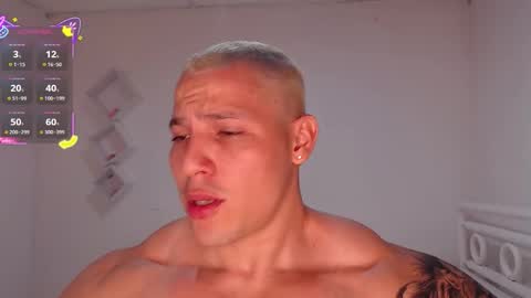 Snapshot of maxwel949813 chatting on October 27, 2025, 1:42 am Max online show from October 27, 2025, 1:42 am