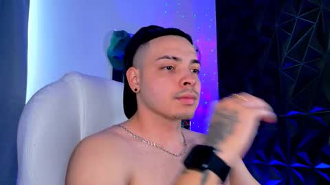 MAX online show from January 7, 2026, 7:38 pm