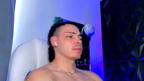 MAX online show from January 13, 2026, 9:20 pm