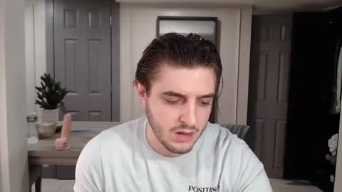 maxx2fun online show from February 5, 2026, 4:17 am