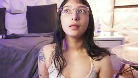 Snapshot of maxx_caprice chatting on May 6, 2026, 11:04 am gabby online show from May 6, 2026, 11:04 am