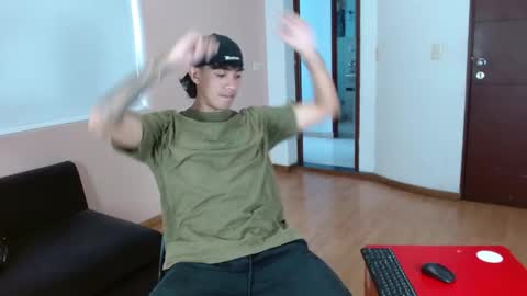 Snapshot of maxx_heatt chatting on September 20, 2025, 7:59 pm Maxx online show from September 20, 2025, 7:59 pm