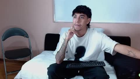 Snapshot of maxx_heatt chatting on October 21, 2025, 9:26 pm Maxx online show from October 21, 2025, 9:26 pm