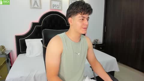 Snapshot of maxxicruz chatting on January 17, 2025, 6:54 pm Maxxi online show from January 17, 2025, 6:54 pm