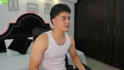 Snapshot of maxxicruz chatting on January 21, 2025, 11:03 am Maxxi online show from January 21, 2025, 11:03 am