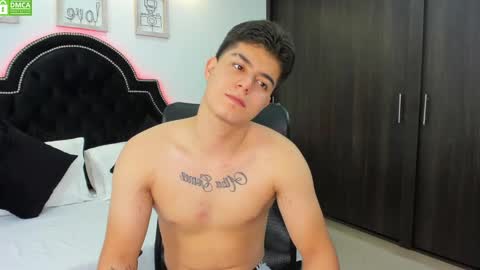 Snapshot of maxxicruz chatting on February 6, 2025, 7:40 pm Maxxi online show from February 6, 2025, 7:40 pm