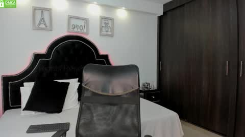 Snapshot of maxxicruz chatting on February 19, 2025, 3:06 am Maxxi online show from February 19, 2025, 3:06 am