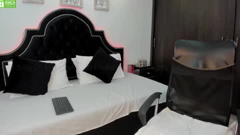 Snapshot of maxxicruz chatting on February 25, 2025, 9:24 pm Maxxi online show from February 25, 2025, 9:24 pm