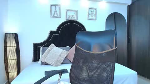 Snapshot of maxxicruz chatting on September 10, 2025, 1:38 am Maxxi online show from September 10, 2025, 1:38 am