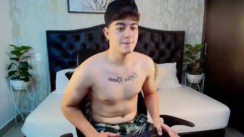 Snapshot of maxxicruz chatting on October 24, 2025, 6:21 am Maxxi online show from October 24, 2025, 6:21 am