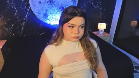 Snapshot of maxxxine_ chatting on October 5, 2025, 4:00 am Maxine Minx online show from October 5, 2025, 4:00 am