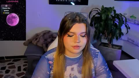 Snapshot of maxxxine_ chatting on November 15, 2025, 11:21 pm Maxine Minx online show from November 15, 2025, 11:21 pm