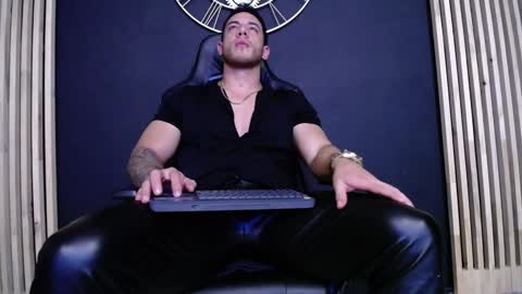 maxxxpowerful online show from December 12, 2024, 3:21 am