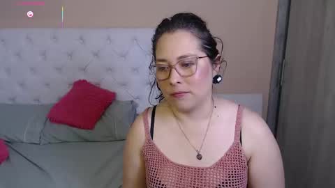 May online show from December 4, 2025, 3:05 am