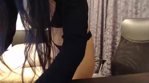 Snapshot of maya24fun chatting on December 10, 2024, 6:11 am Maya online show from December 10, 2024, 6:11 am