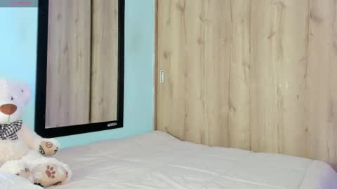 OF mayitta19 online show from March 26, 2026, 11:32 pm