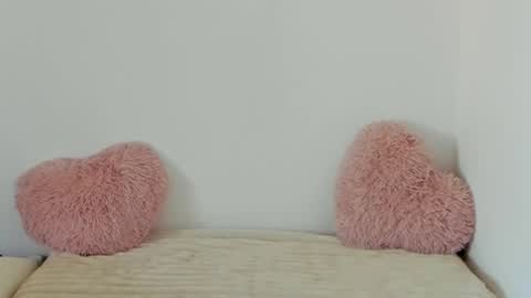 Maya online show from September 20, 2025, 1:34 pm