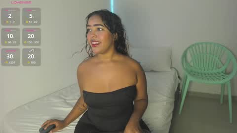 Snapshot of maya_graham_ chatting on September 22, 2025, 3:08 am Maya online show from September 22, 2025, 3:08 am