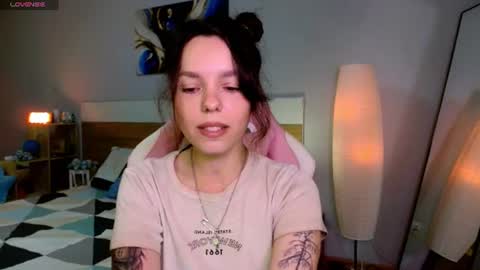 MAYA online show from July 4, 2026, 2:51 am