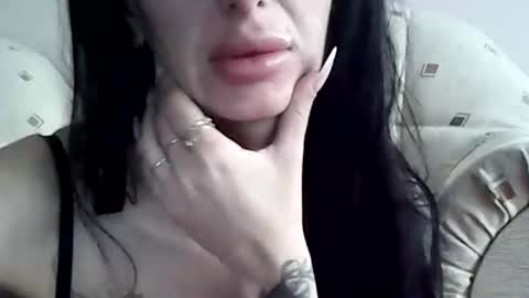 maya_harvey96 online show from March 5, 2026, 10:11 am