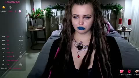 Maya Mils online show from December 21, 2024, 4:09 am