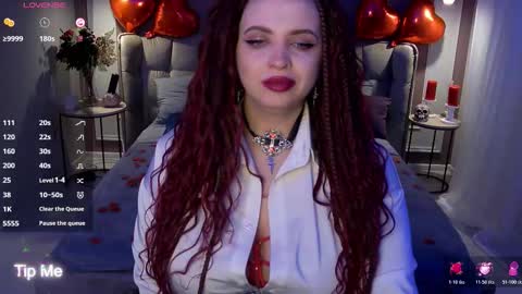 Snapshot of maya_mils chatting on February 9, 2026, 12:58 am Maya Mils online show from February 9, 2026, 12:58 am