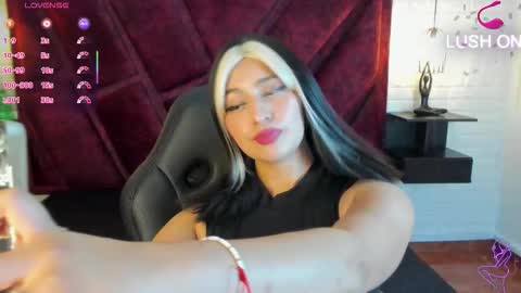 Snapshot of maya_rivers chatting on March 25, 2026, 9:32 pm Maya online show from March 25, 2026, 9:32 pm