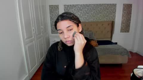 Maya online show from October 1, 2025, 2:28 am