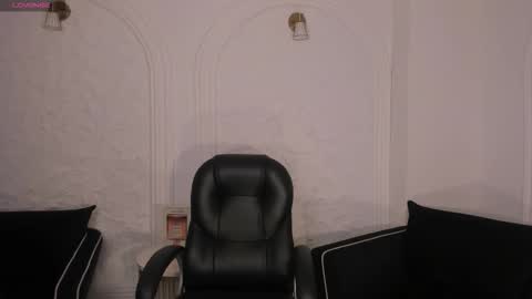 Maya online show from December 14, 2025, 3:12 am