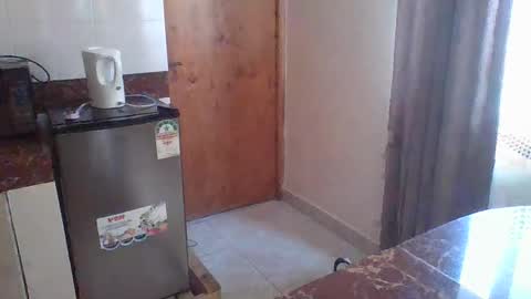 Snapshot of mayan001 chatting on September 11, 2025, 10:48 am mayan online show from September 11, 2025, 10:48 am