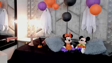 Nicolle Ruselle   Hello my lovely  schedule for great fun from  630 am and end 800 pm Colombian time I wait for you online show from October 27, 2025, 11:25 am