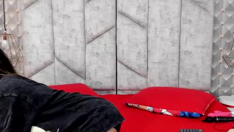 Nicolle Ruselle   Hello my lovely  schedule for great fun from  630 am and end 800 pm Colombian time I wait for you online show from December 20, 2025, 11:50 am