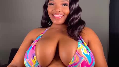 MayBabi online show from December 23, 2024, 3:12 pm