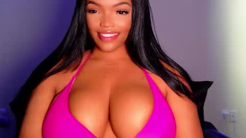 MayBabi online show from May 3, 2026, 1:17 pm